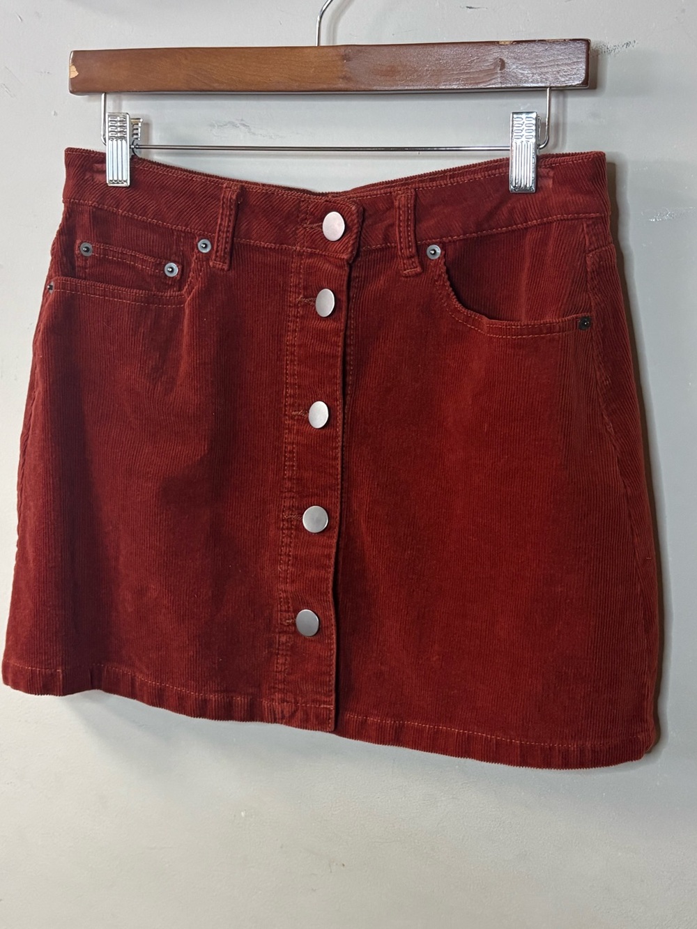 Nooo Women’s size 11 Button-Front Corduroy Mini Skirt in Deep Rust